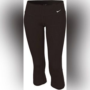 Nike Dri-Fit Cotton Capri Leggings - size (M)